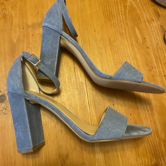 Ivanka Trump 'Klover' Block Heel Ankle Strap Sandal Blue Suede Denim Size 8.5 - Picture 3 of 6